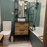 Appartement Petit Cocon Des Rives Proche Stanislas-terrasse & Parking Gratuit Nancy
