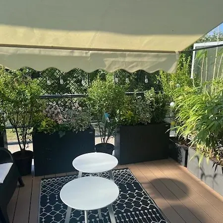 Petit Cocon Des Rives Proche Stanislas-terrasse & Parking Gratuit *